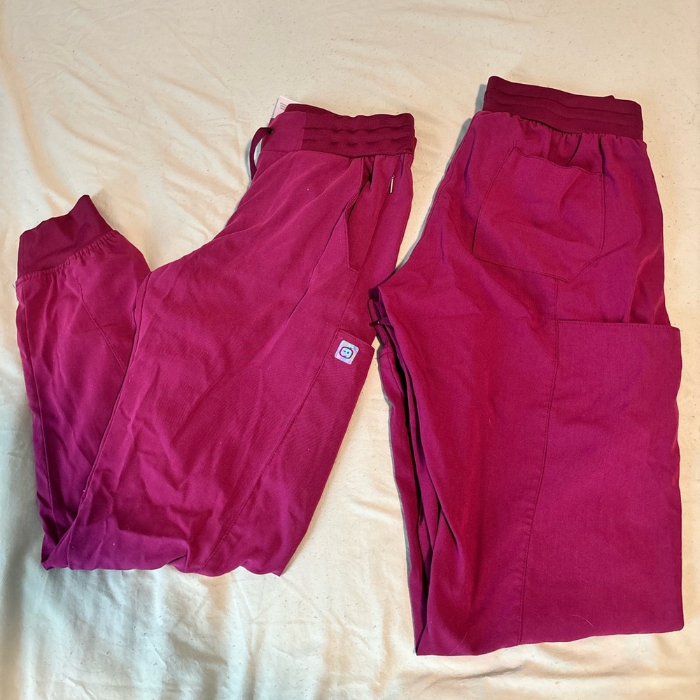 Scrub joggers